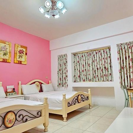Loyofun Bed & Breakfast Donggang Exterior photo